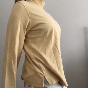 yellow turtle neck size XL (fits like L)